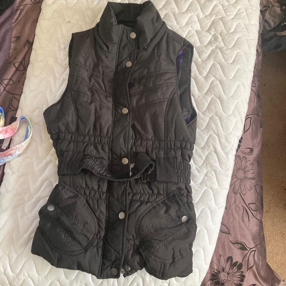 Black Puffer Vest Belted Snap Button Zip Pocket Fur Hood Large